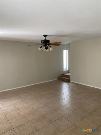 $1,600 | 6718 Silvermine Drive, Unit 302, Austin, TX 78736