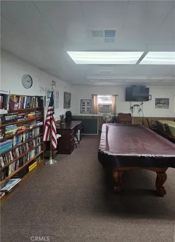 a view of kitchen with washer and dryer