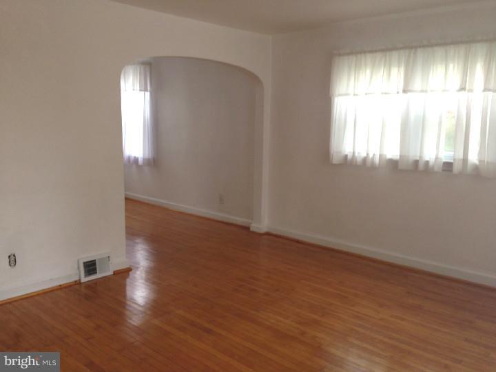 1420 Leedom Road Havertown, PA 19083 - Photo 2 of 15 Living Room