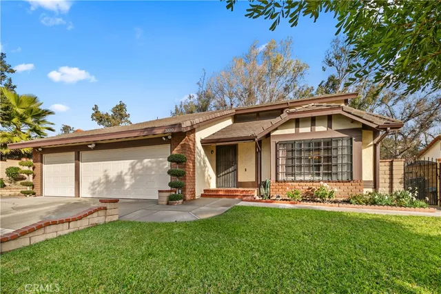 $1,088,000 | 1000 Heaton Moor Drive, Walnut, CA 91789