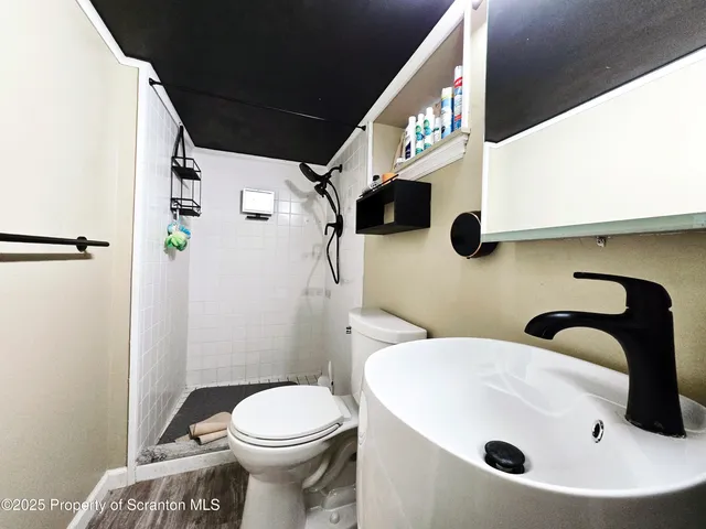 $365,000 | 215 Lake Scranton Road, Scranton, PA 18505