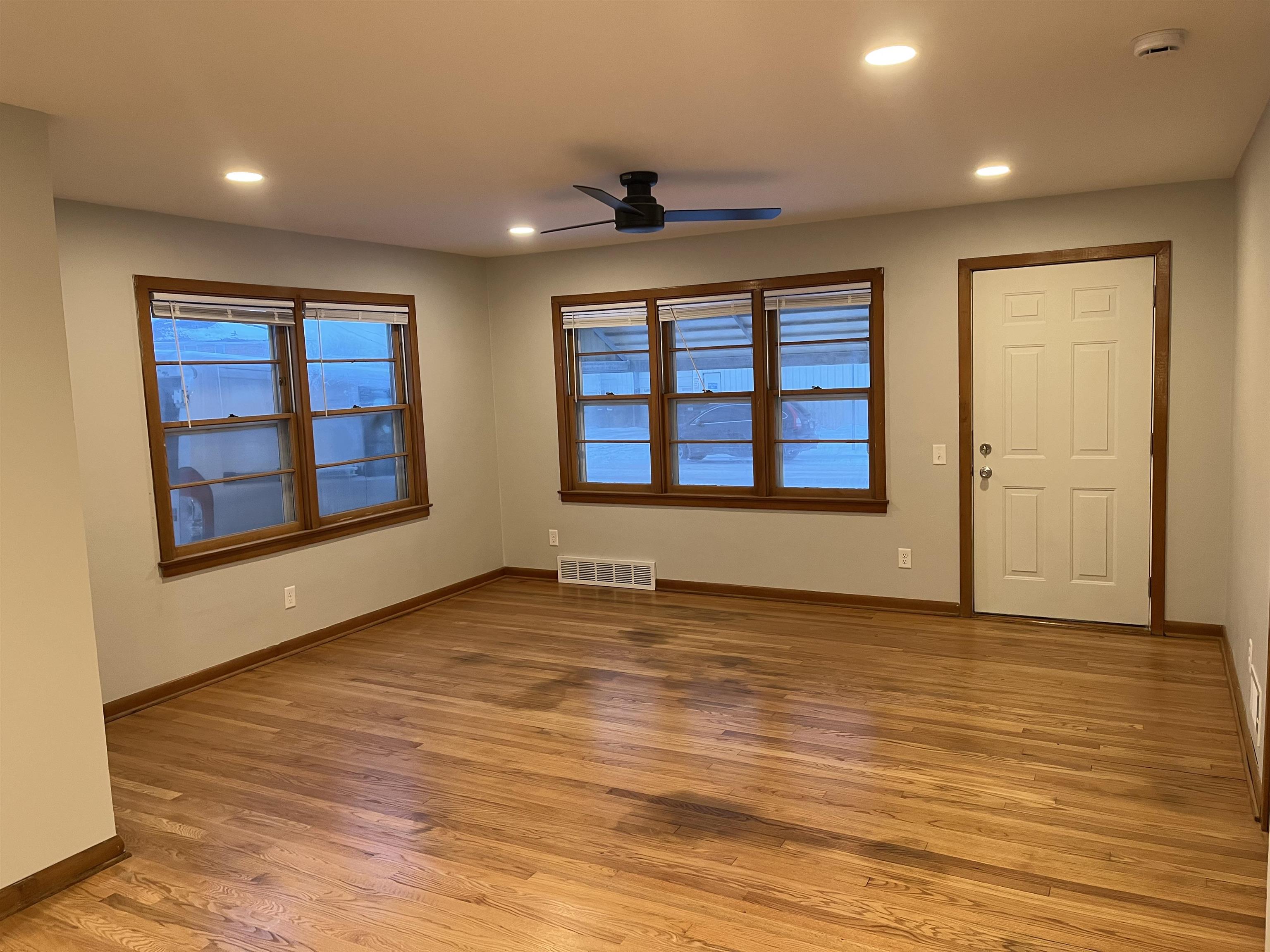 1417 Beld Street Madison, WI 53715 - Photo 10 of 25