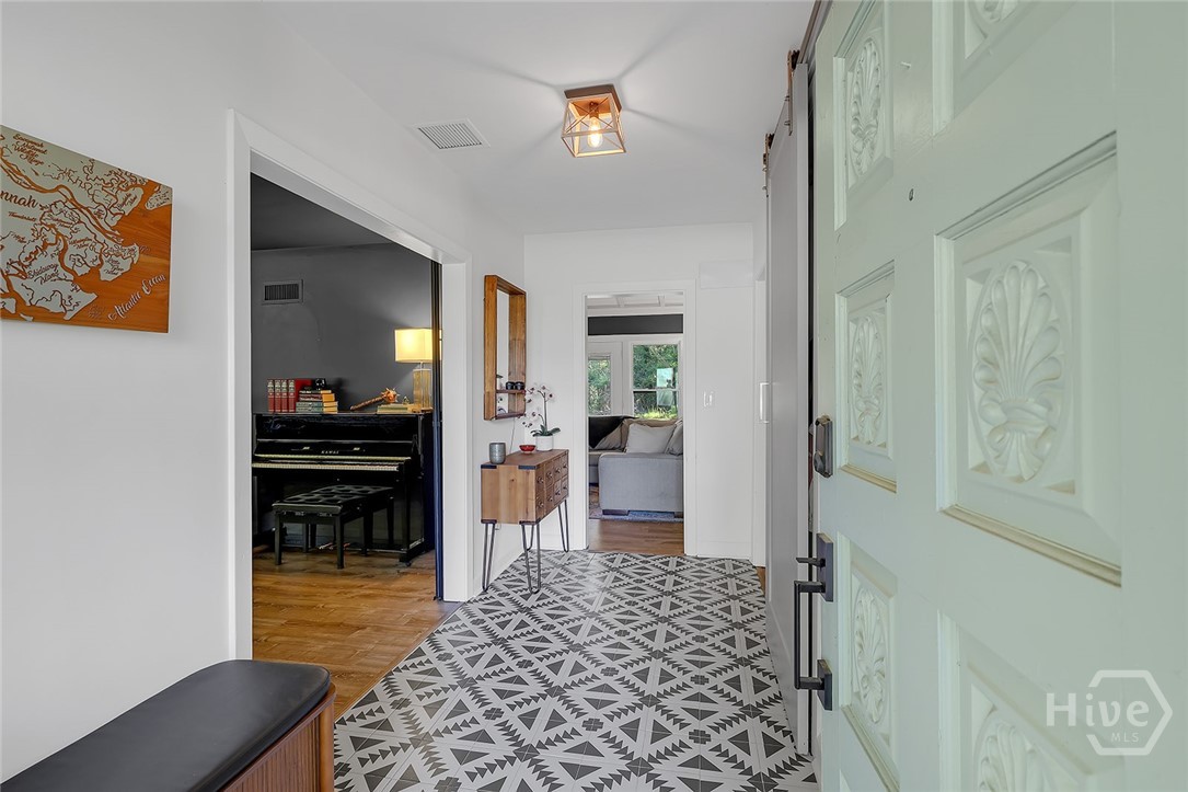 1521 Forsyth Road Savannah, GA 31406 - Photo 7 of 52