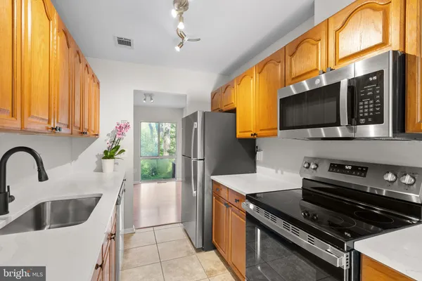 $599,000 | 2346 Millennium Lane, Reston, VA 20191