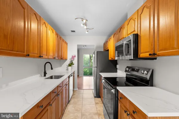 $599,000 | 2346 Millennium Lane, Reston, VA 20191