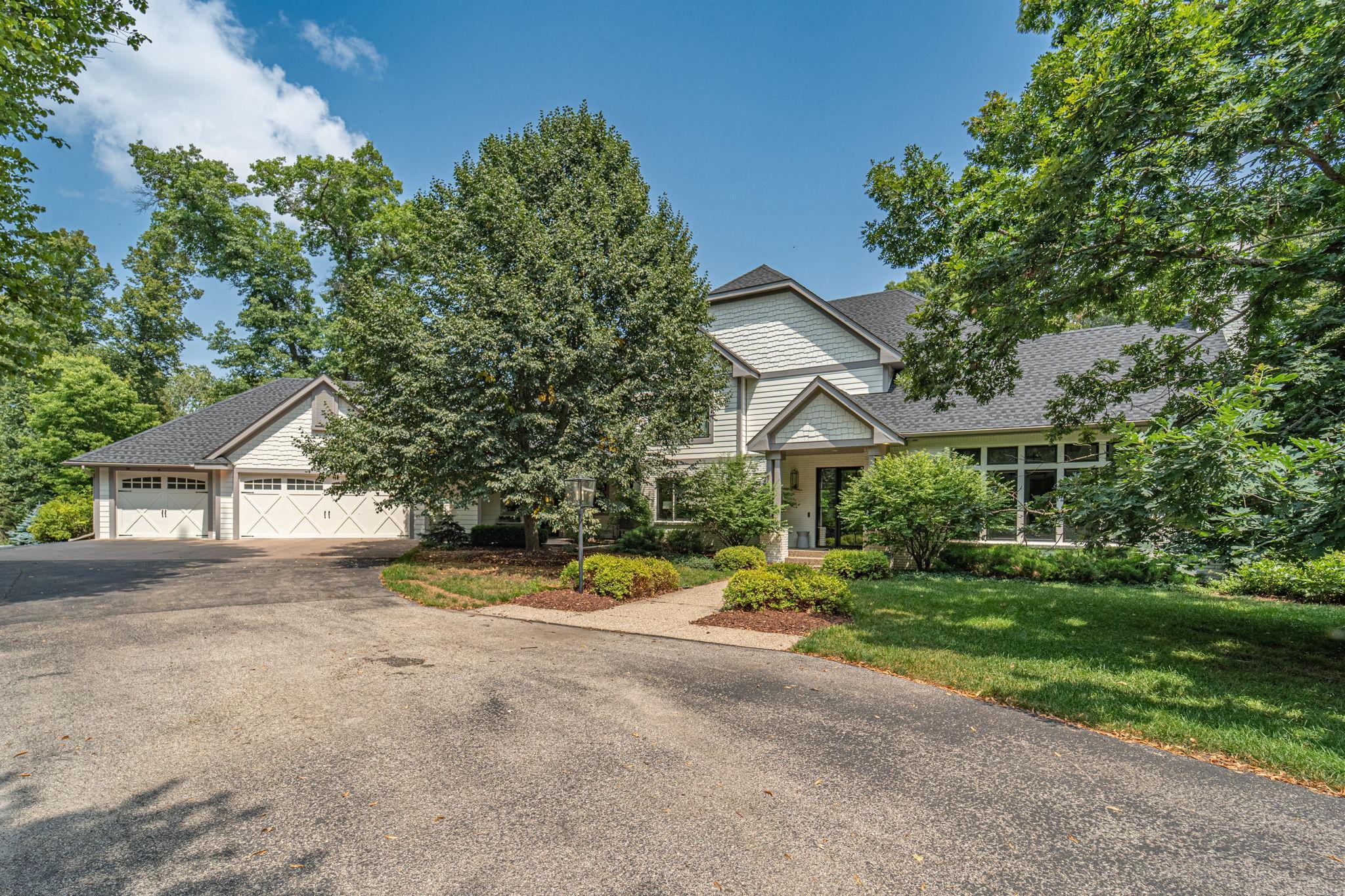 1096 Weatherhill Woods Lane Southwest Rochester, MN 55902 - Photo 2 of 79 Gallery Image 2