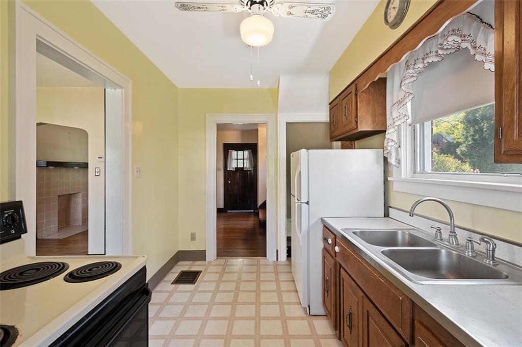 1332 Rutherford Avenue Pittsburgh, PA 15216 - Photo 5 of 25 Gallery Image 5