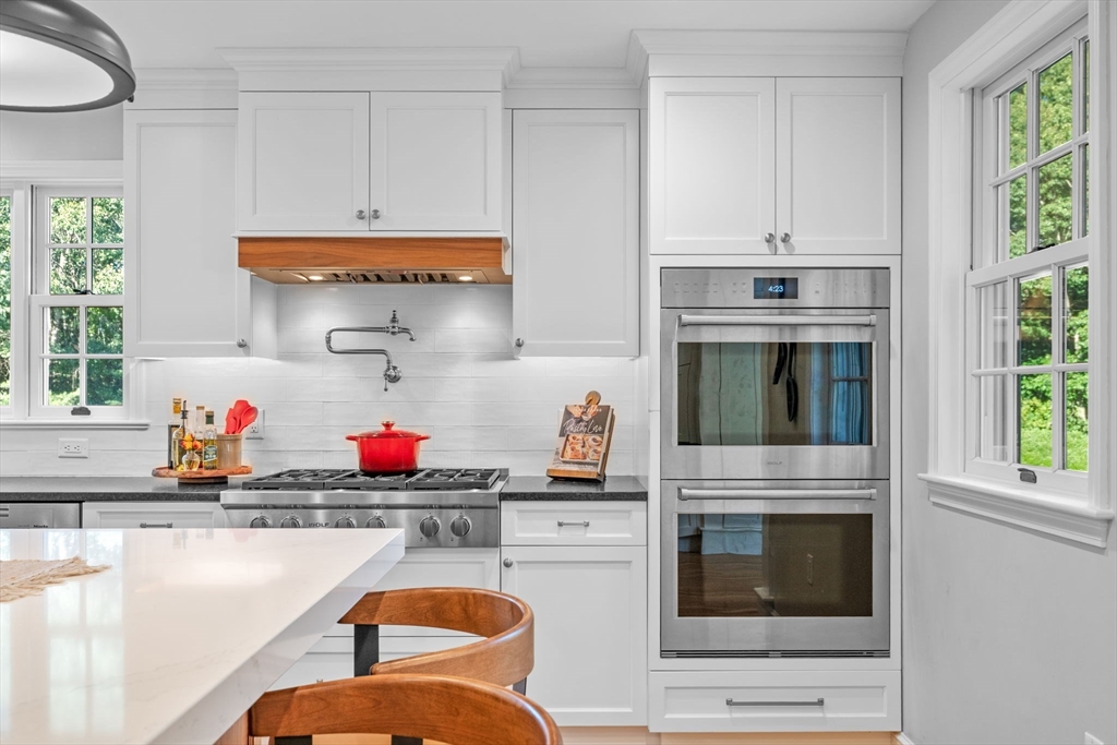 12 Haskell Road Andover, MA 01810 - Photo 10 of 39 Gallery Image 10