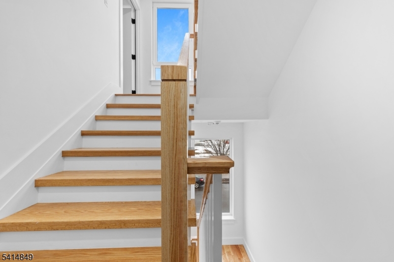 37 South 7th Street, Unit 2 Newark, NJ 07107 - Photo 4 of 40