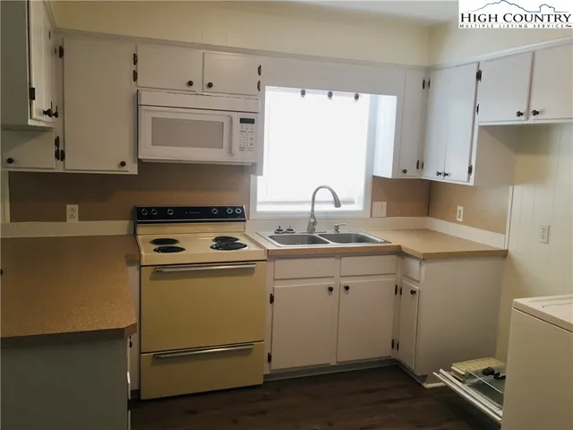 $400,000 | 356 Tindall Drive, North Wilkesboro, NC 28659