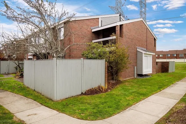a view of a house with garage