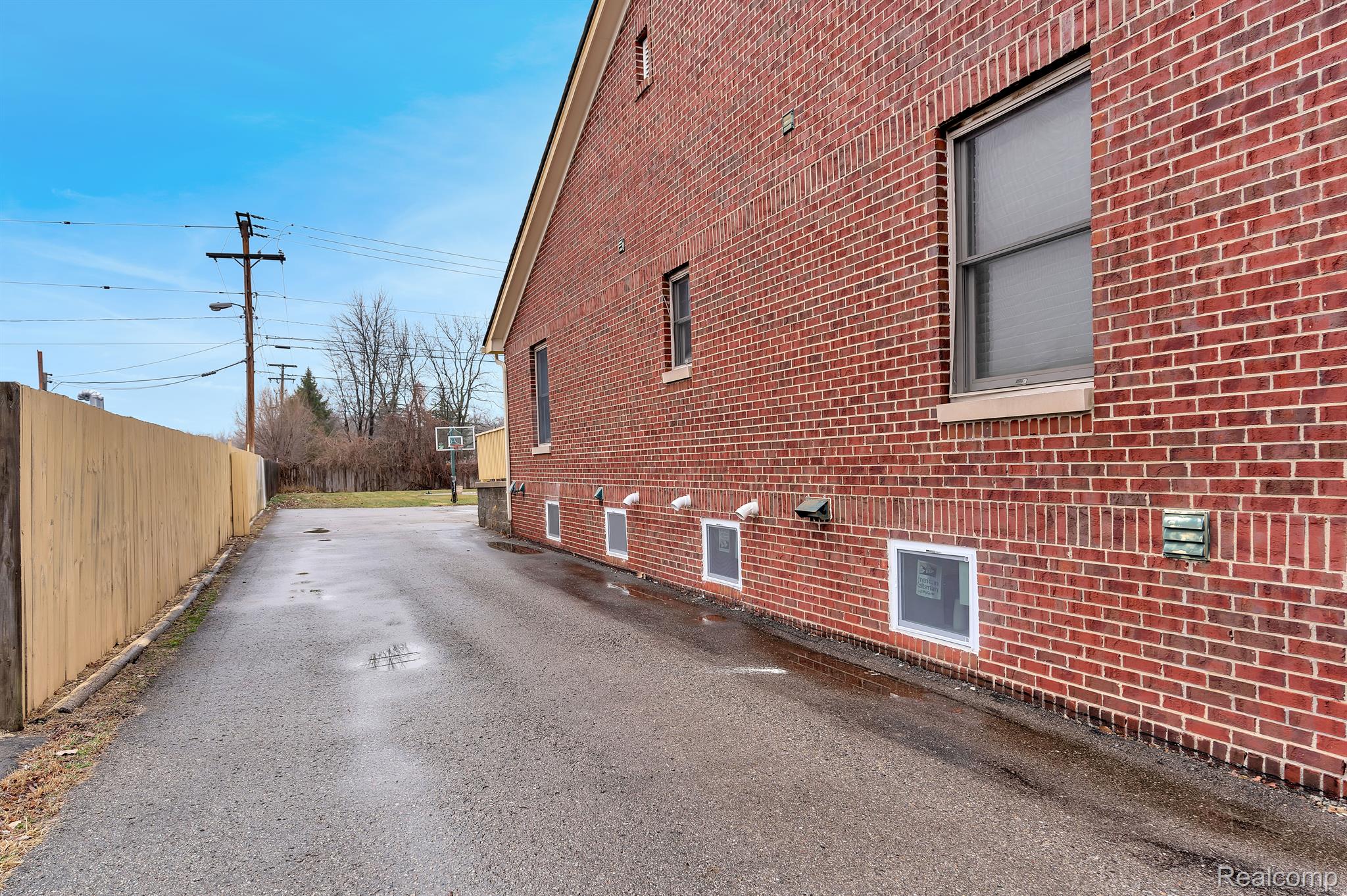 23300 Northline Road Taylor, MI 48180 - Photo 41 of 48 Gallery Image 41