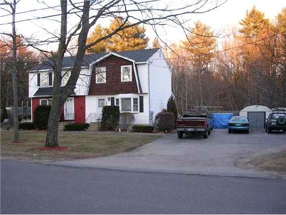 93 R Scobie Pond Road, Unit R Derry, NH 03038 - Photo 1 of 9