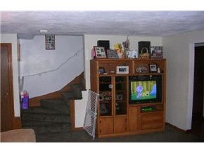 93 R Scobie Pond Road, Unit R Derry, NH 03038 - Photo 5 of 9