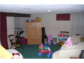 93 R Scobie Pond Road, Unit R Derry, NH 03038 - Photo 6 of 9