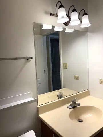 $1,500 | 212 Madison Street, Unit 1B, Joliet, IL 60435