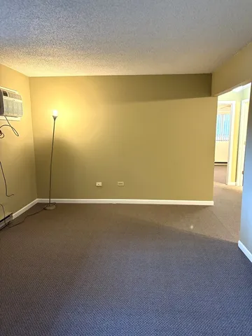 $1,500 | 212 Madison Street, Unit 1B, Joliet, IL 60435