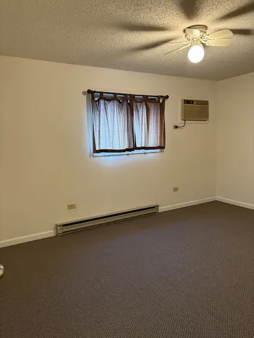 $1,500 | 212 Madison Street, Unit 1B, Joliet, IL 60435