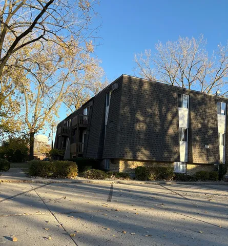 $1,500 | 212 Madison Street, Unit 1B, Joliet, IL 60435