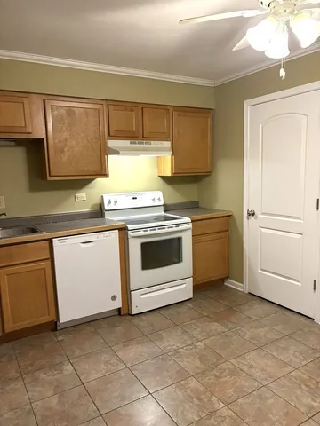 $1,500 | 212 Madison Street, Unit 1B, Joliet, IL 60435