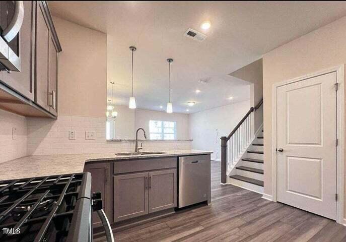 421 Parker Sta Avenue Fuquay-Varina, NC 27526 - Photo 8 of 19 8