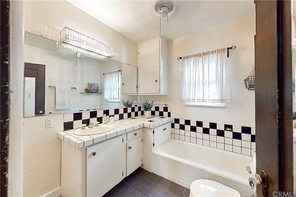 2912 Fairmount Boulevard Riverside, CA 92501 - Photo 20 of 41