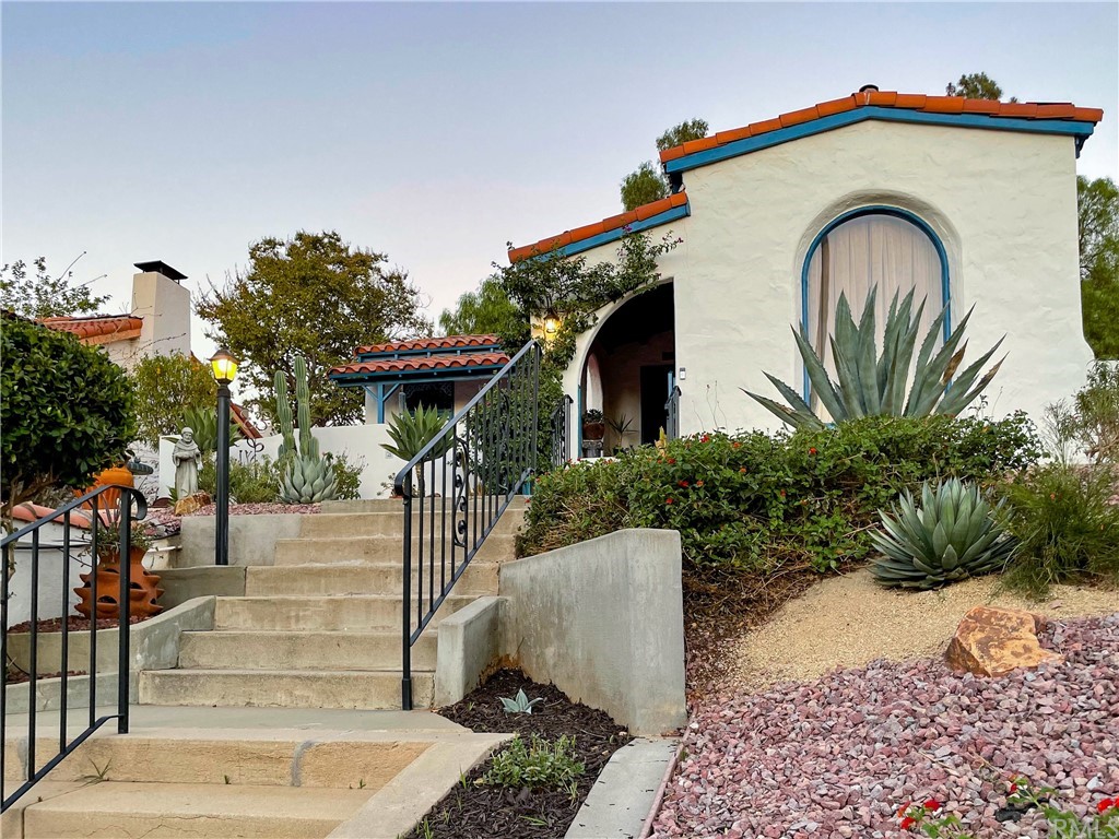 2912 Fairmount Boulevard Riverside, CA 92501 - Photo 4 of 41