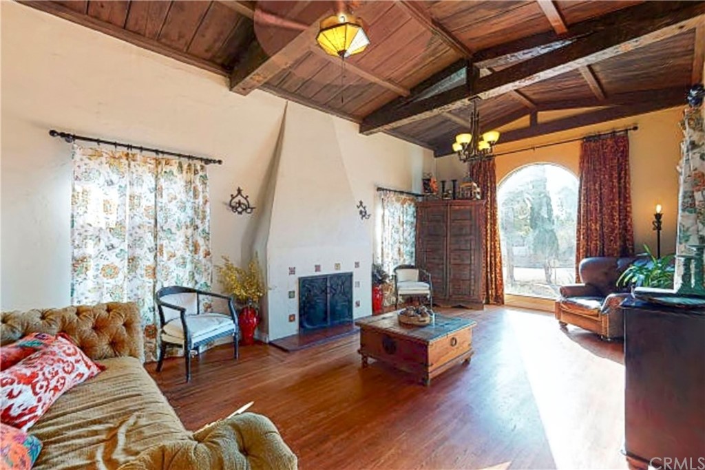 2912 Fairmount Boulevard Riverside, CA 92501 - Photo 7 of 41