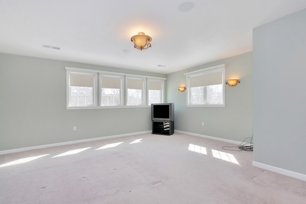 12 Brook Hill Road Sturbridge, MA 01518 - Photo 22 of 30