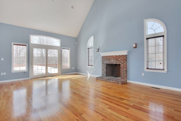 12 Brook Hill Road Sturbridge, MA 01518 - Photo 4 of 30