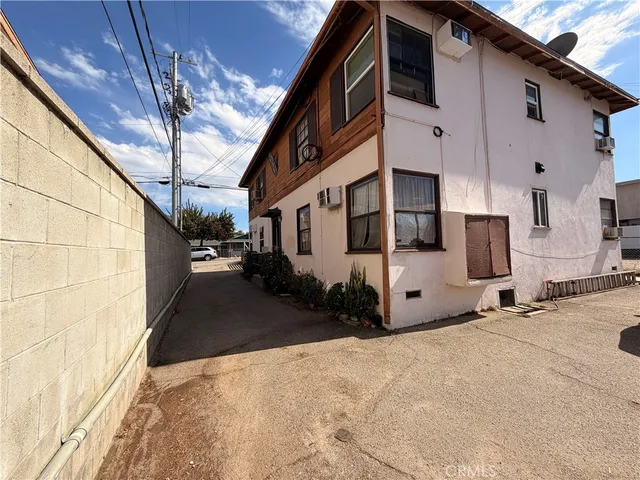 $940,000 | 10429 McVine Avenue, Sunland, CA 91040