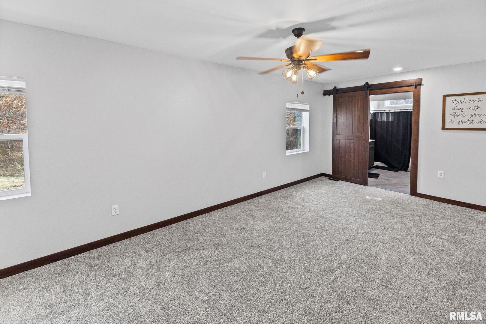 7984 Wilson Road Kinmundy, IL 62854 - Photo 21 of 36