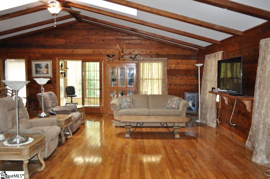 353-r C R C Thompson Road Chesnee, SC 29323 - Photo 5 of 24 Gallery Image 5