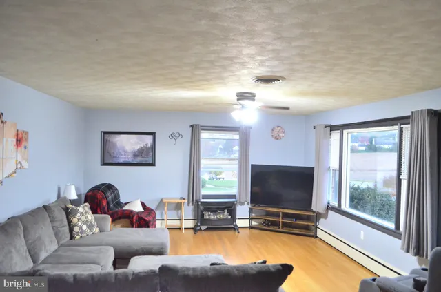 $305,000 | 1815 Windsor Road, Red Lion, PA 17356