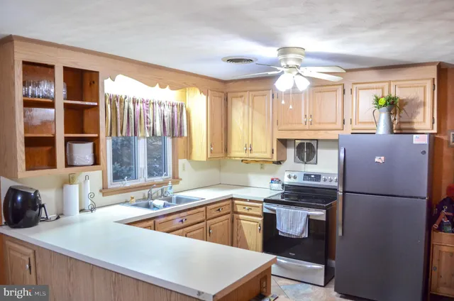 $305,000 | 1815 Windsor Road, Red Lion, PA 17356