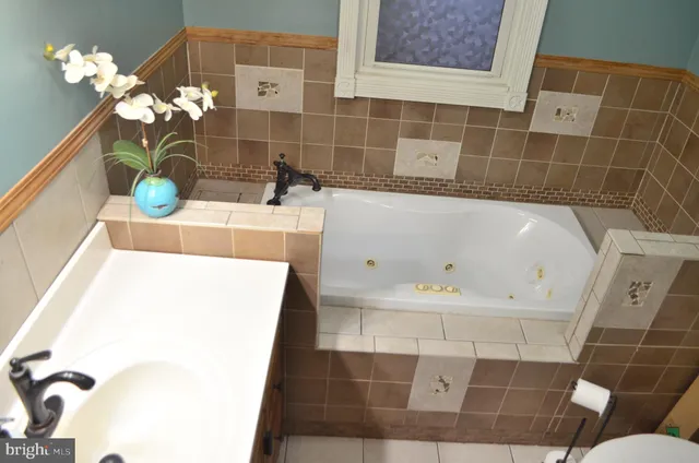 $305,000 | 1815 Windsor Road, Red Lion, PA 17356