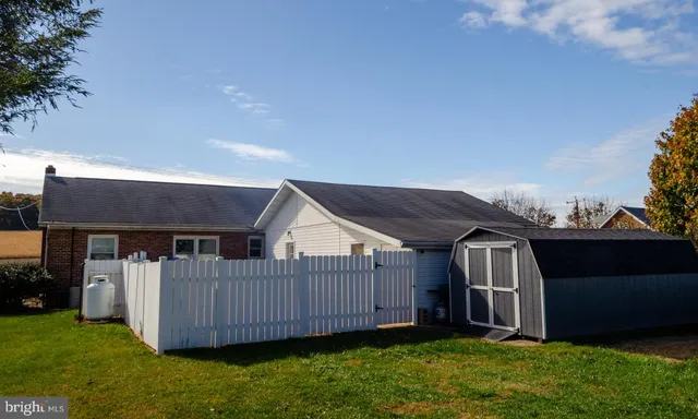 $305,000 | 1815 Windsor Road, Red Lion, PA 17356