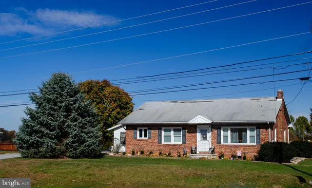 $305,000 | 1815 Windsor Road, Red Lion, PA 17356