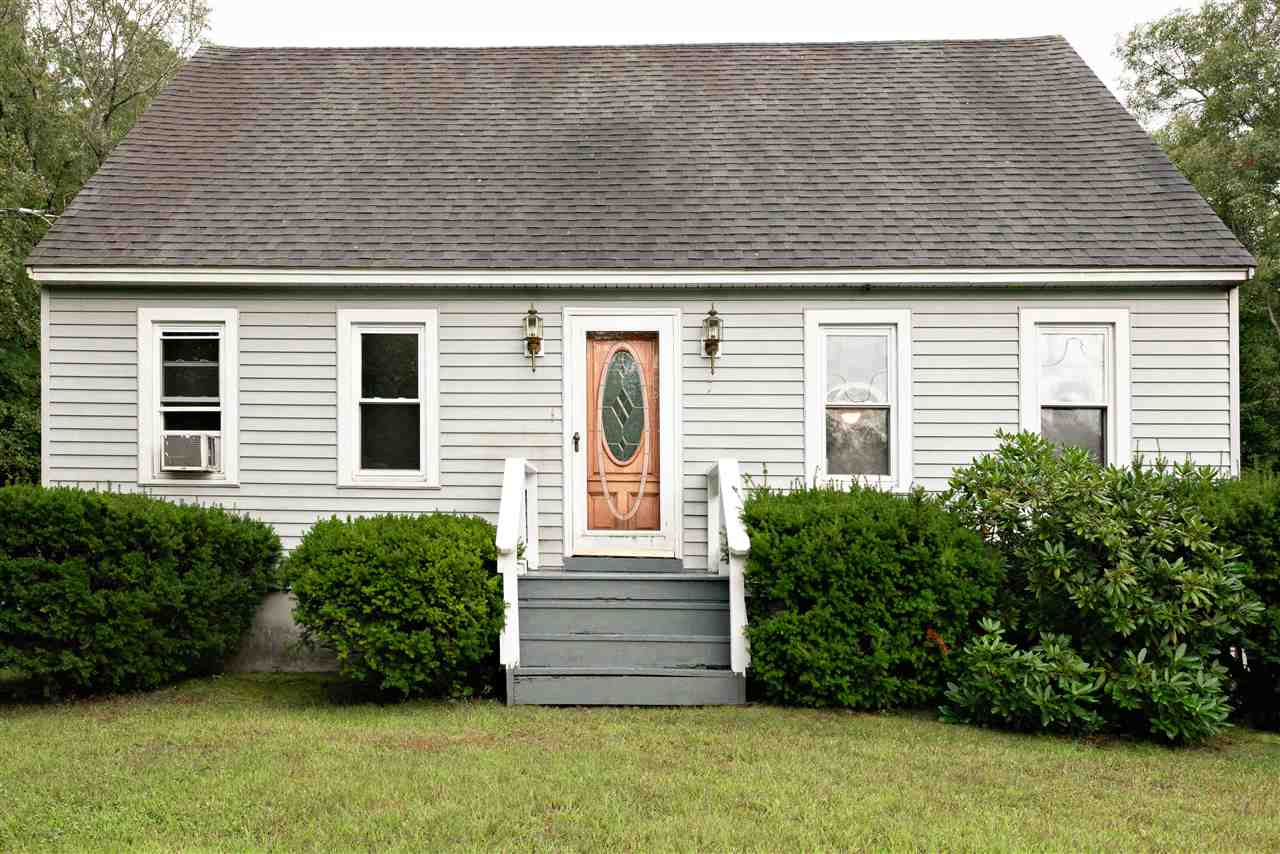 7 Pierce Road Raymond, NH 03077 - Photo 1 of 25