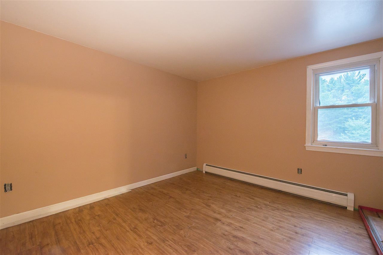 7 Pierce Road Raymond, NH 03077 - Photo 15 of 25