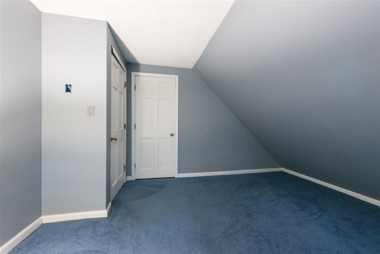 7 Pierce Road Raymond, NH 03077 - Photo 23 of 25