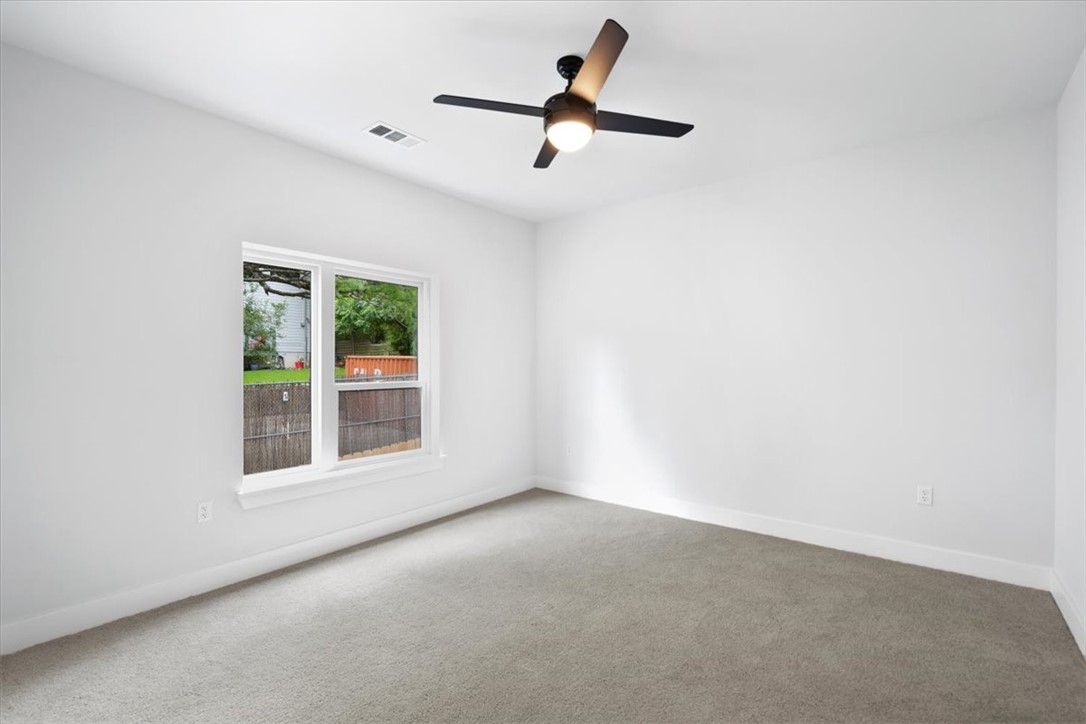2220 Webberville Road, Unit 318 Austin, TX 78702 - Photo 11 of 21