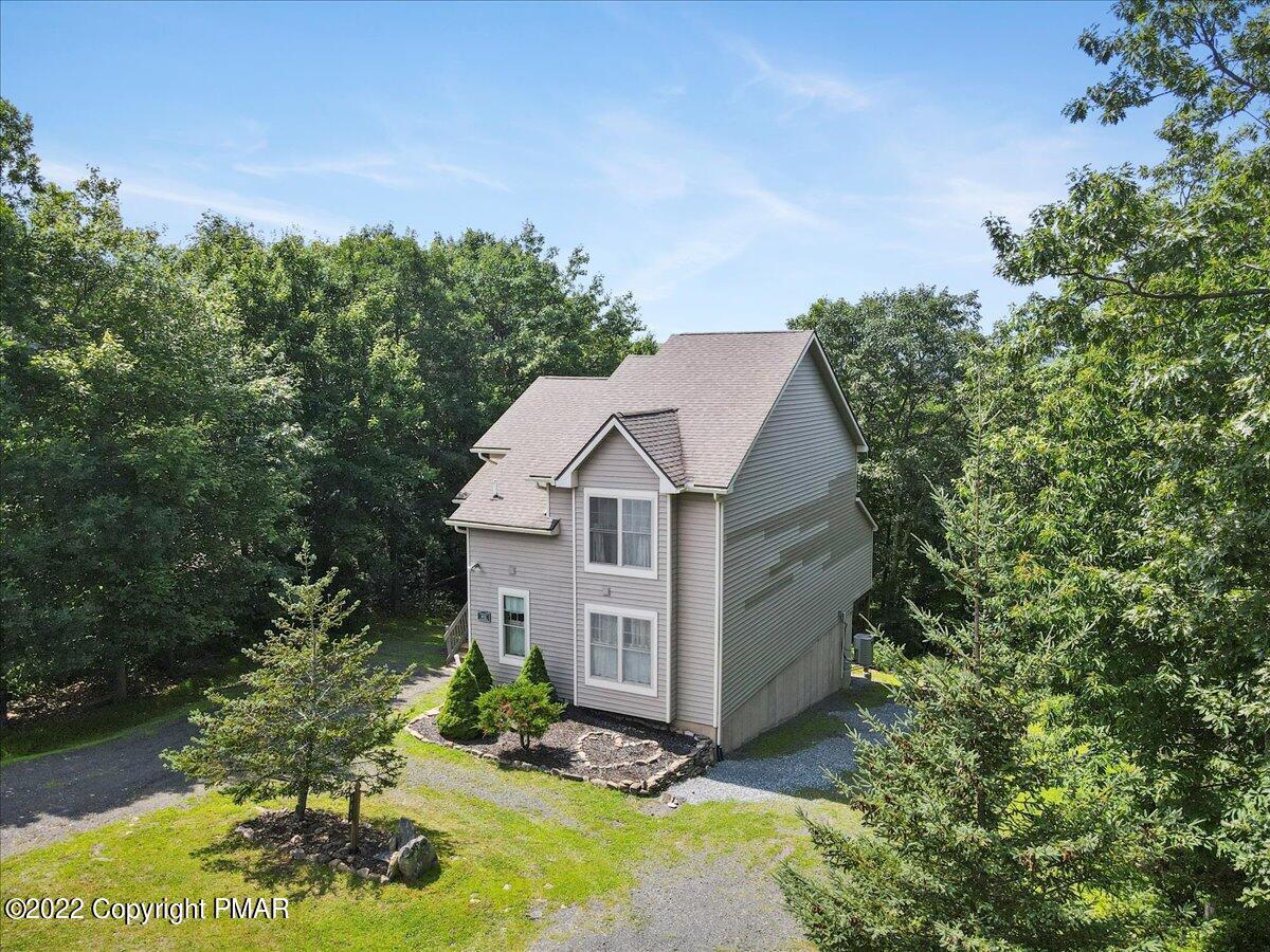 403 Upper Deer Valley Road Tannersville, PA 18372 - Photo 4 of 47 04-Photo_6816416_DJI_672_jpg_6760846_0_2