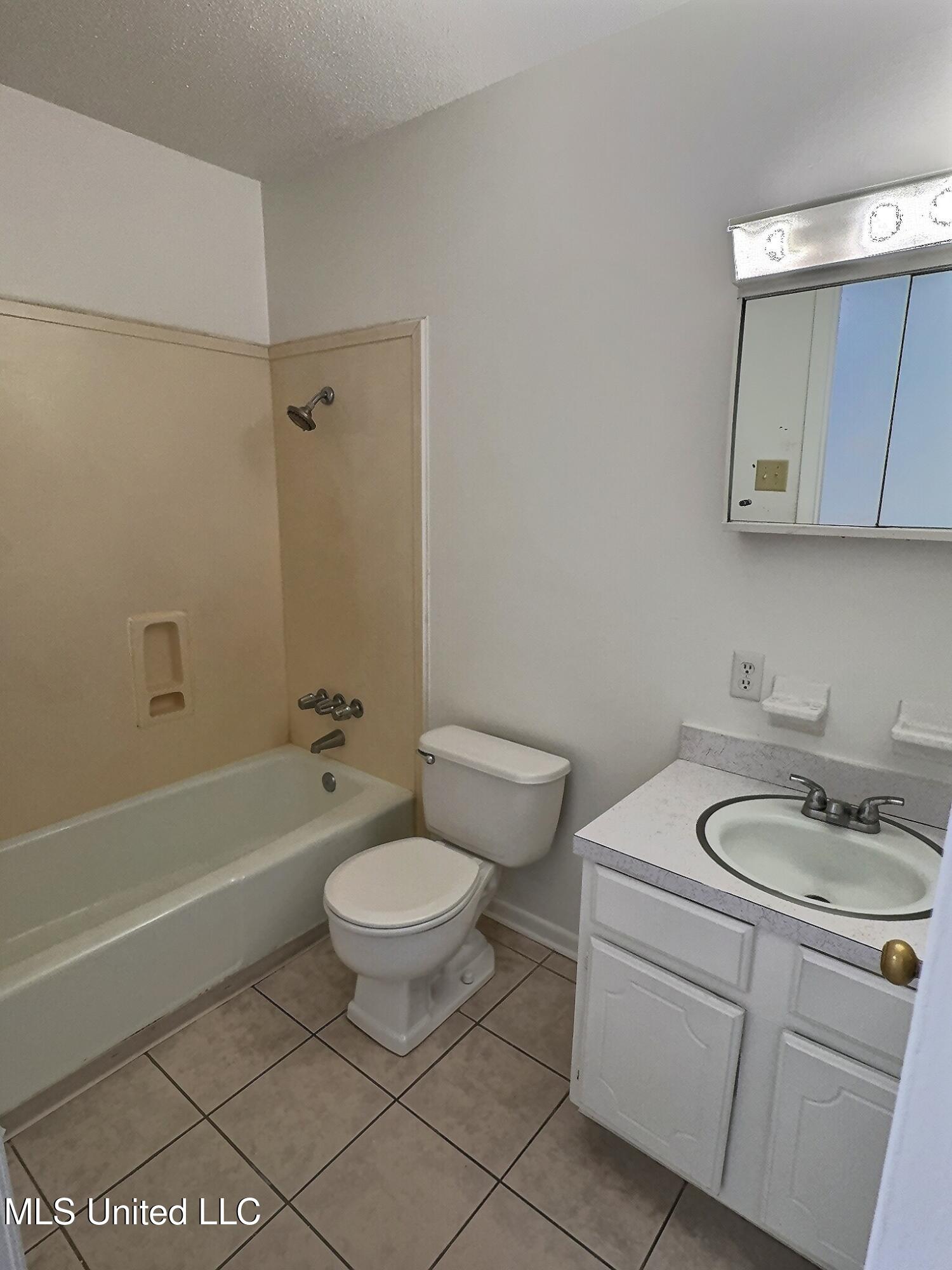 123 Stennis Avenue Ocean Springs, MS 39564 - Photo 14 of 20 exposio_132797761