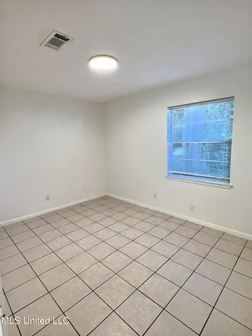 $1,295 | 123 Stennis Avenue, Ocean Springs, MS 39564