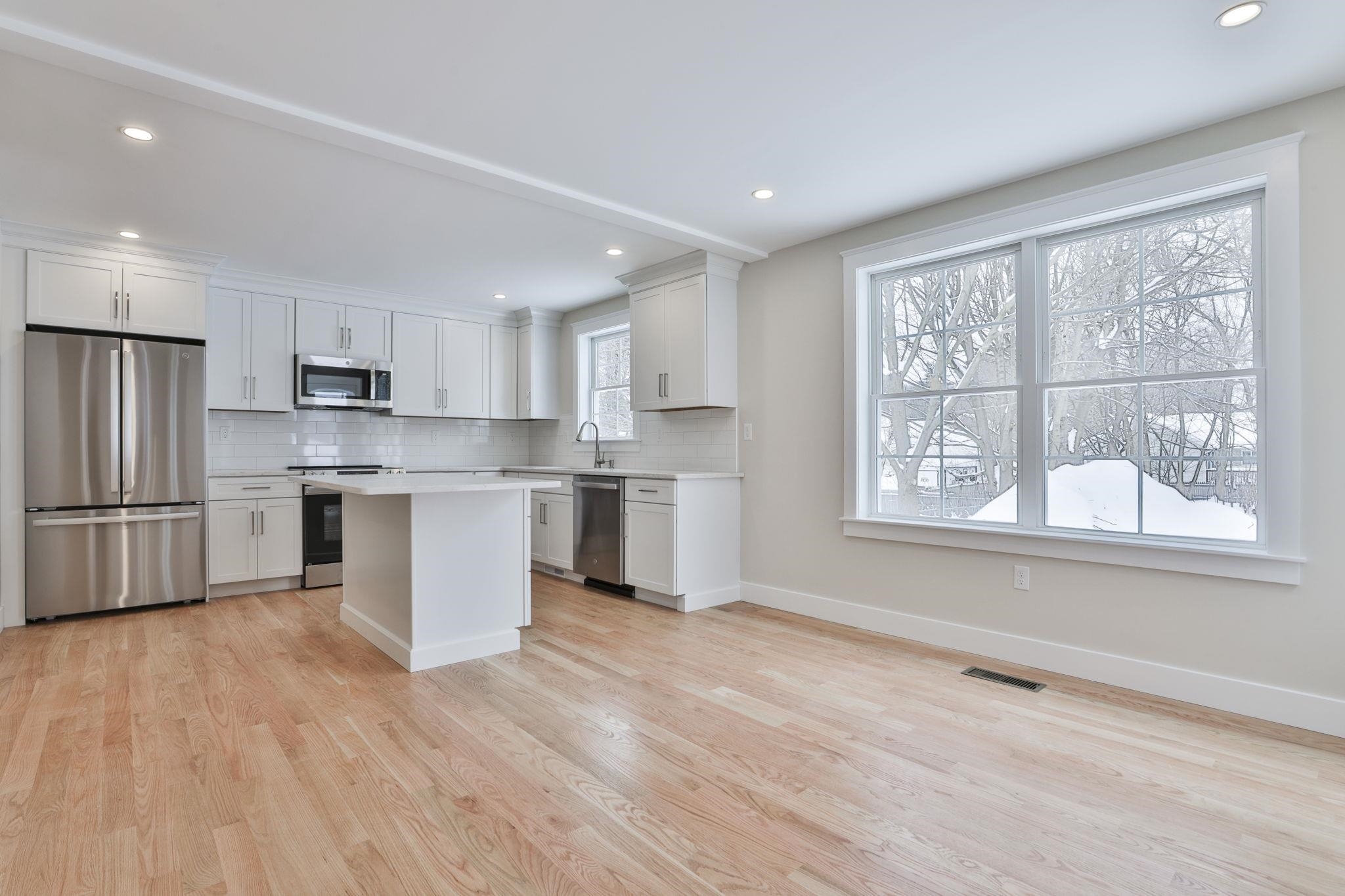 140 Maynard Avenue Manchester, NH 03103 - Photo 13 of 39