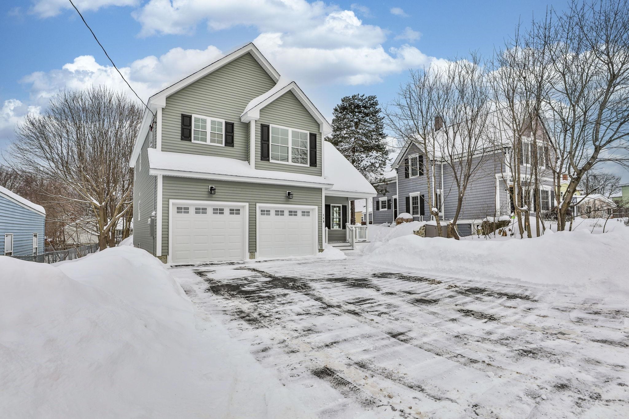 140 Maynard Avenue Manchester, NH 03103 - Photo 2 of 39