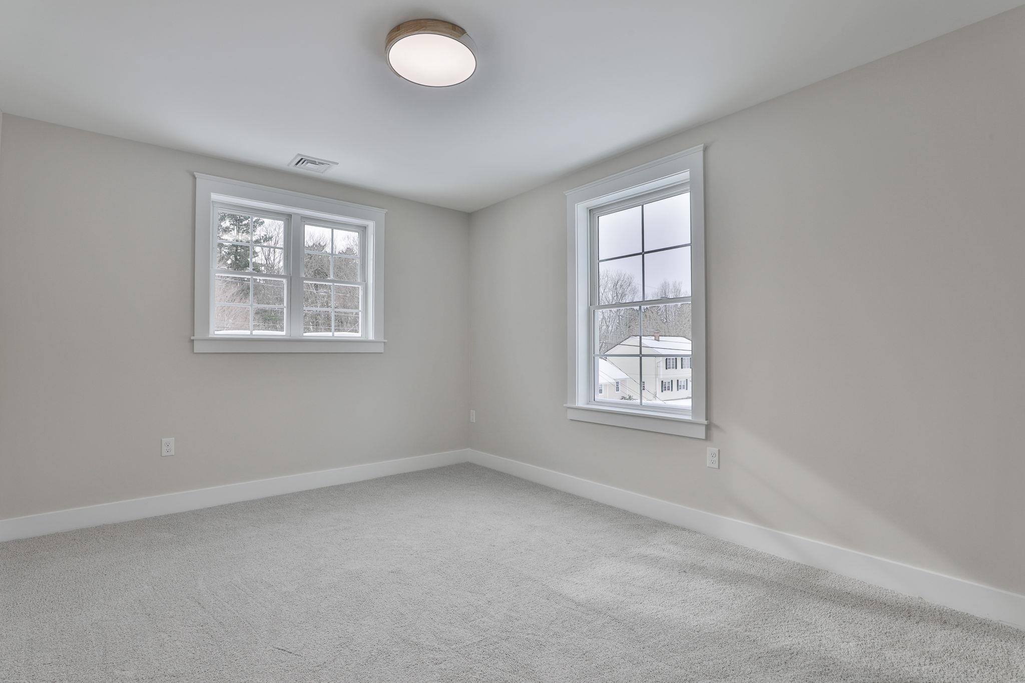 140 Maynard Avenue Manchester, NH 03103 - Photo 25 of 39