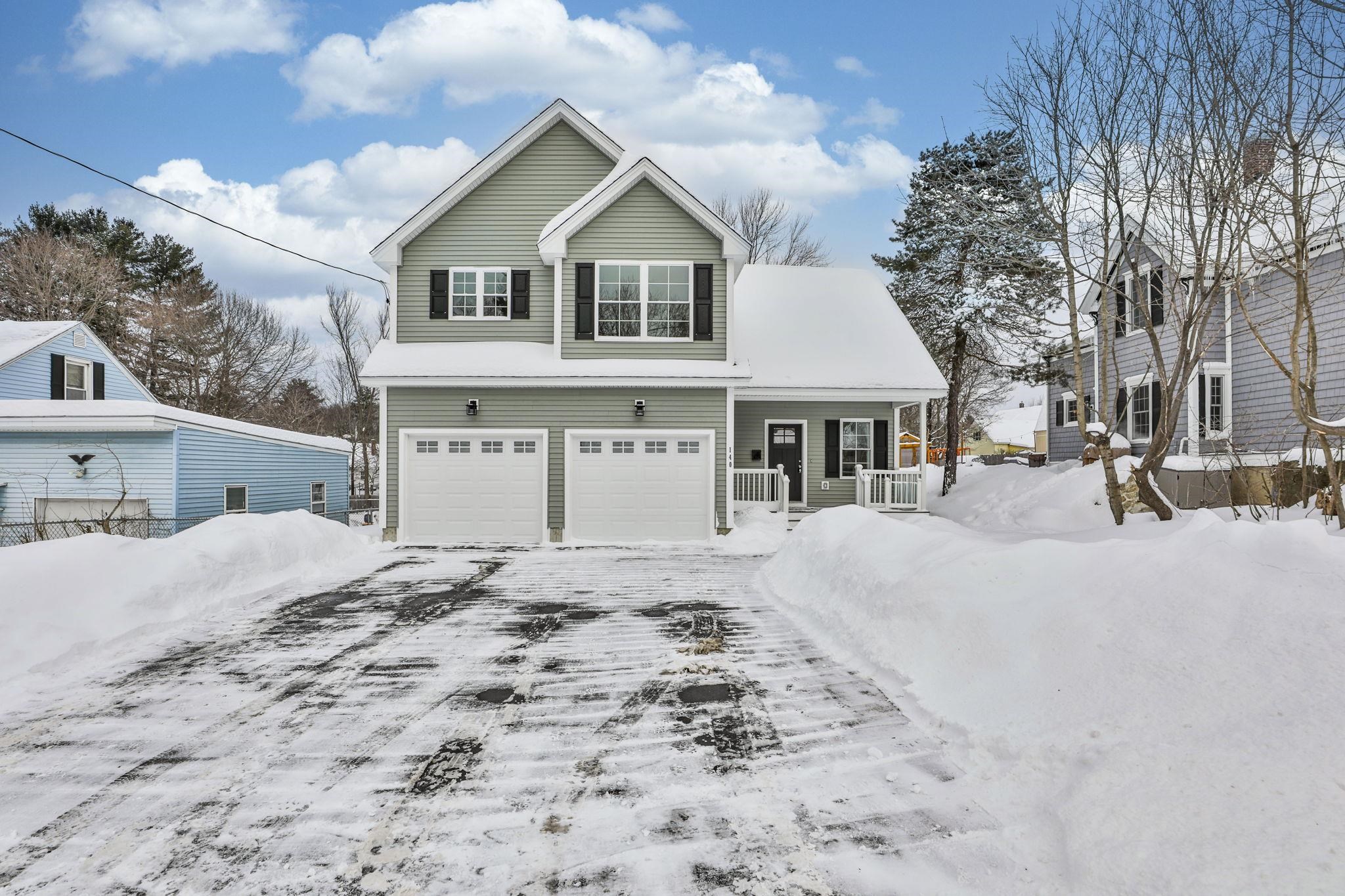 140 Maynard Avenue Manchester, NH 03103 - Photo 3 of 39