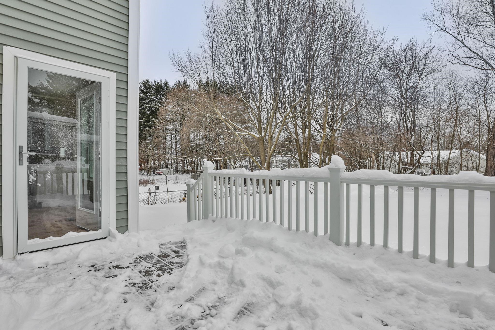 140 Maynard Avenue Manchester, NH 03103 - Photo 34 of 39